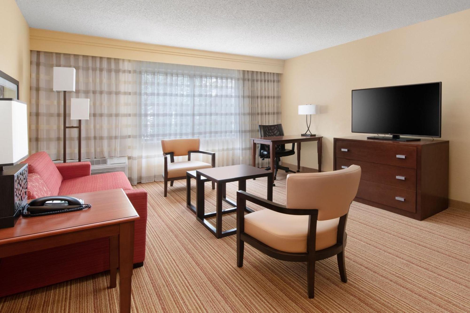Courtyard By Marriott Dallas Plano In Legacy Park Exterior photo